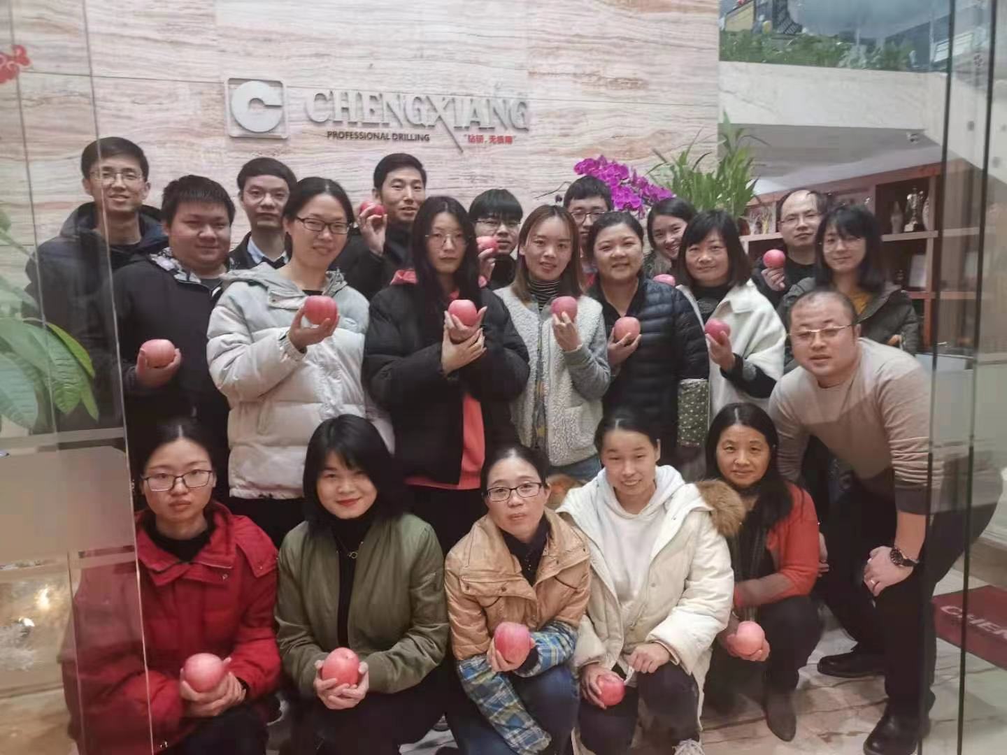 風勁帆滿圖新志，砥礪奮進正此時
